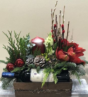Χριστουγεννιάτικη Σύνθεση με Κρασί