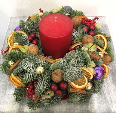 Picture of Wreath with candle