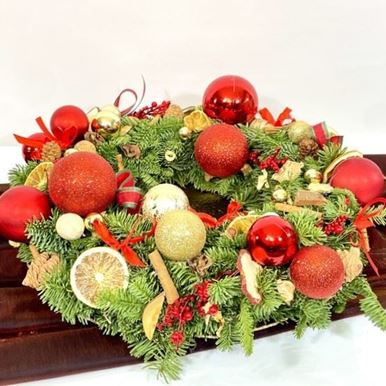 Picture of Wreath with Decorations and Dried Fruits No.244