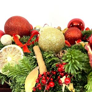 Picture of Wreath with Decorations and Dried Fruits No.244