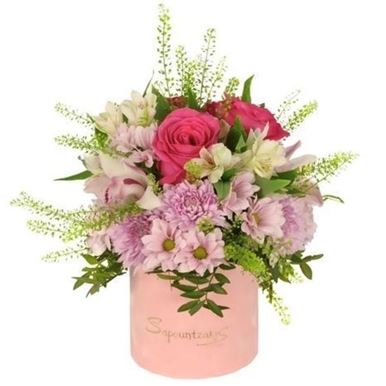 Picture of Pink Paradise Box.